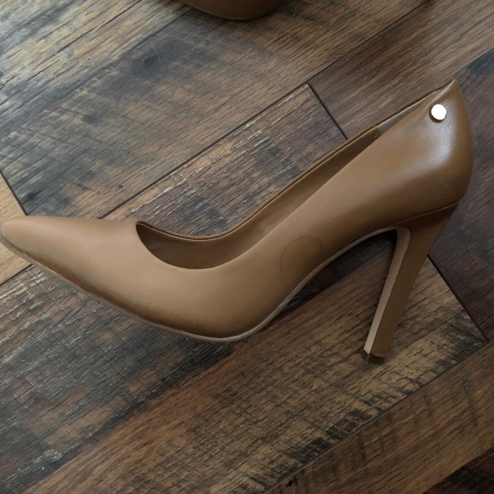 Calvin Klein women’s pumps size 7